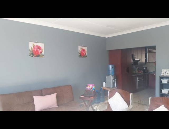 2 BEDROOM APARTMENT FOR SALE IN PRETORIA GARDENS